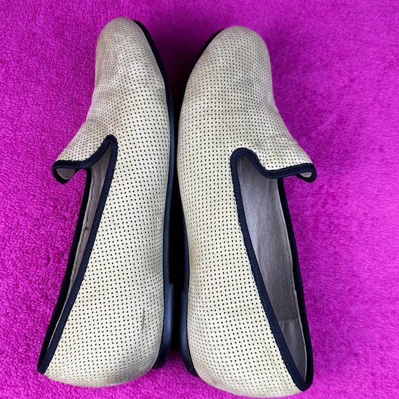 Munro Tan Loafers - Picture 5 of 8